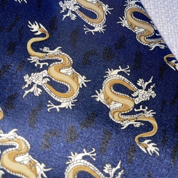 Kailong Dress Tie Mens Size 56 Long 4 Wide Blue Dragon Motif 100% Silk Hand Made - Picture 3 of 12